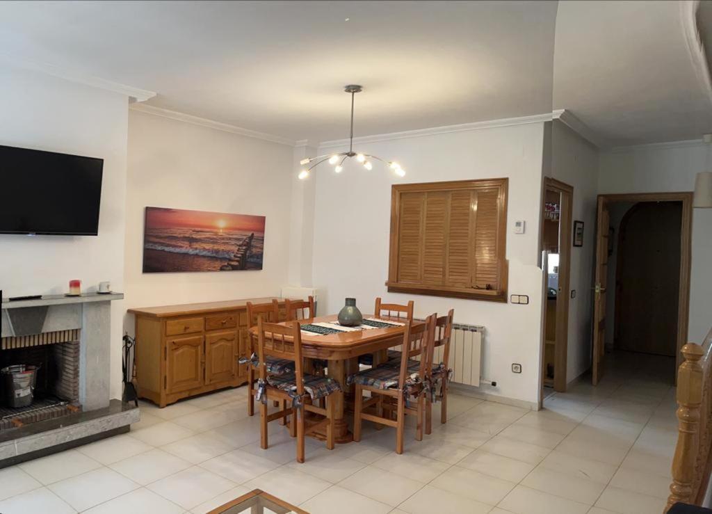 Wonderful Beach House With 2 Pools Βίλα Calafell Εξωτερικό φωτογραφία