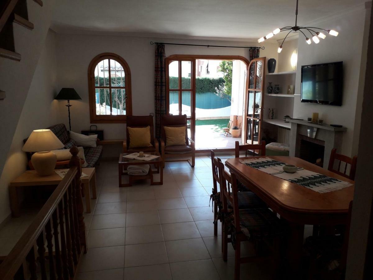 Wonderful Beach House With 2 Pools Βίλα Calafell Εξωτερικό φωτογραφία